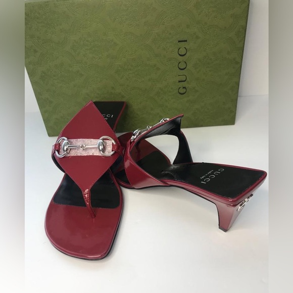 💯 - New authentic GUCCI MARIAME LEATHER BIT THONG SANDALS IN CHERRY RED - Picture 8 of 11